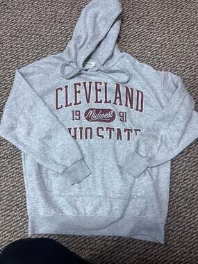 Terranova Men's Grey Cleveland Ohio State Midwest 1991 Graphic Hoodie